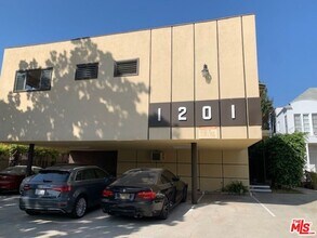 Building Photo - 1201 S Sherbourne Dr
