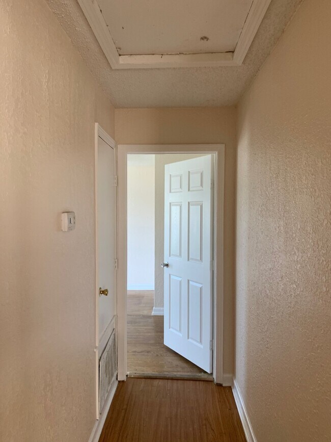 Building Photo - New Rental Listing!