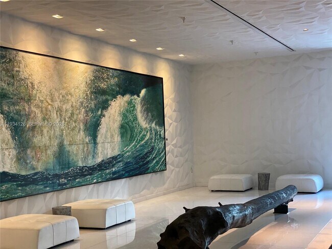 Foto del edificio - 1300 S Miami Ave