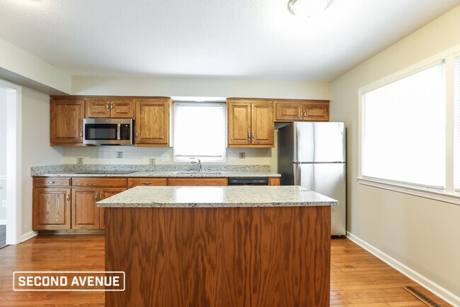 Foto del edificio - 10309 Century Ln