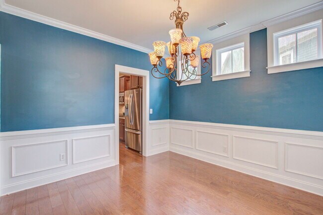 Building Photo - 1811 Luna Ct