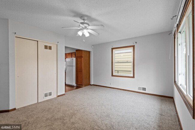 Building Photo - 3 br, 2 bath House - 5230 Girard Avenue N