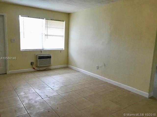 Building Photo - 3980 SW 51st St