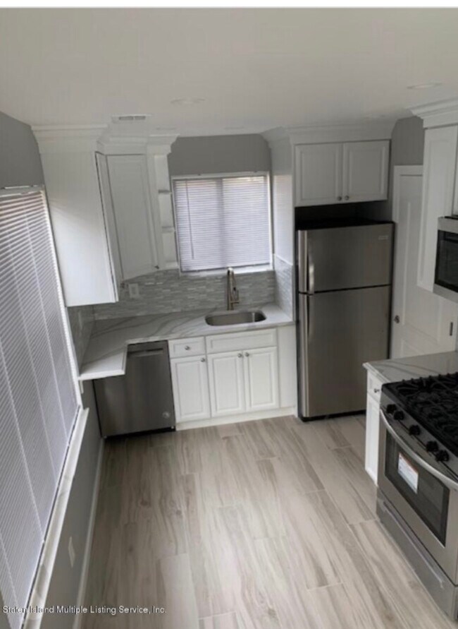 Move In Condition - 85 Robinson Ave