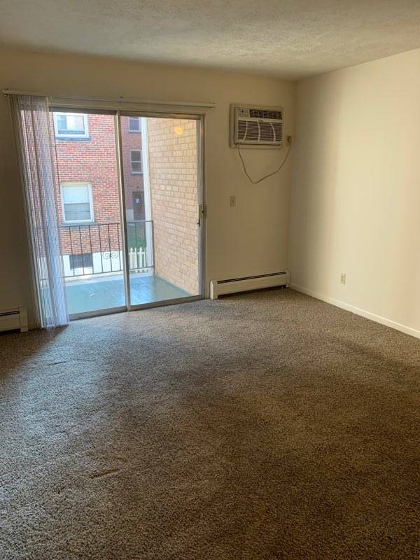Southeast sunrise balcony - 505 Ludlow Ave