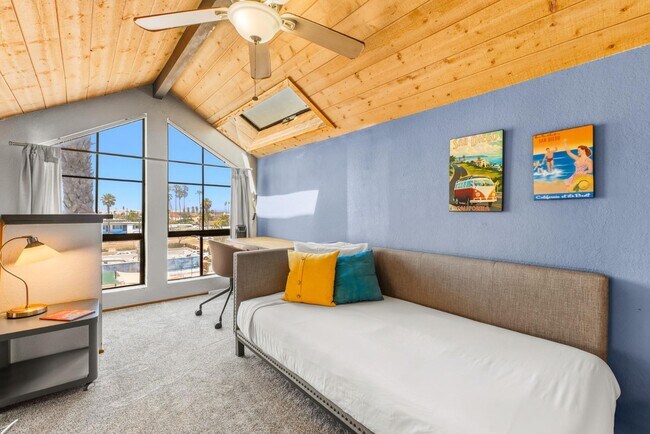 Foto del edificio - 723 Seacoast Dr