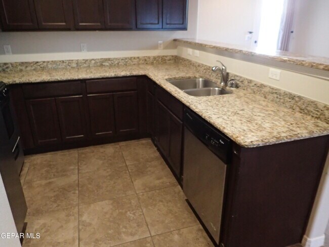 Building Photo - 14661 Ginger Kerrick