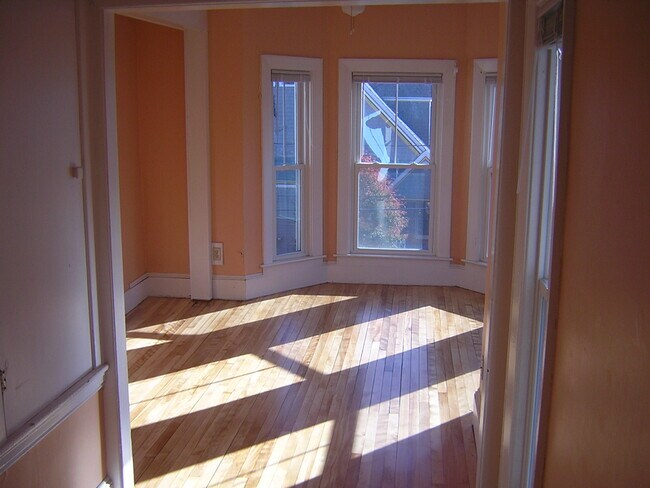 Bedroom - 207 Coyle St Apt 4