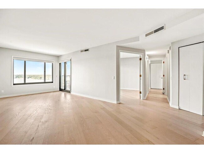Foto del edificio - 2950 Dean Pkwy