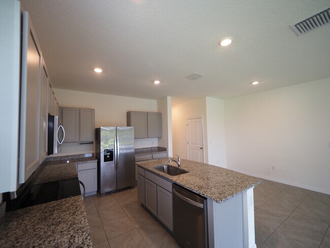 Foto del edificio - 1738 Woodleaf Hammock Ct