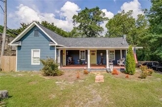 Building Photo - 6689 E Strickland St