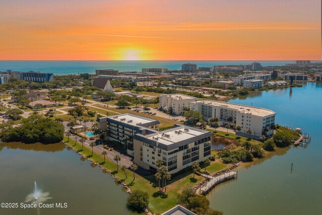 Building Photo - 190 Escambia Ln