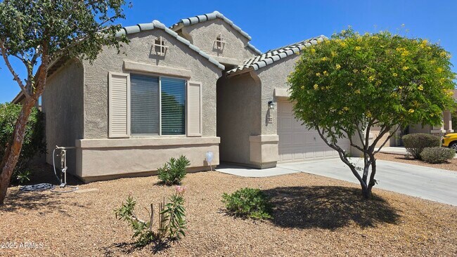Foto del edificio - 23832 W Magnolia Dr
