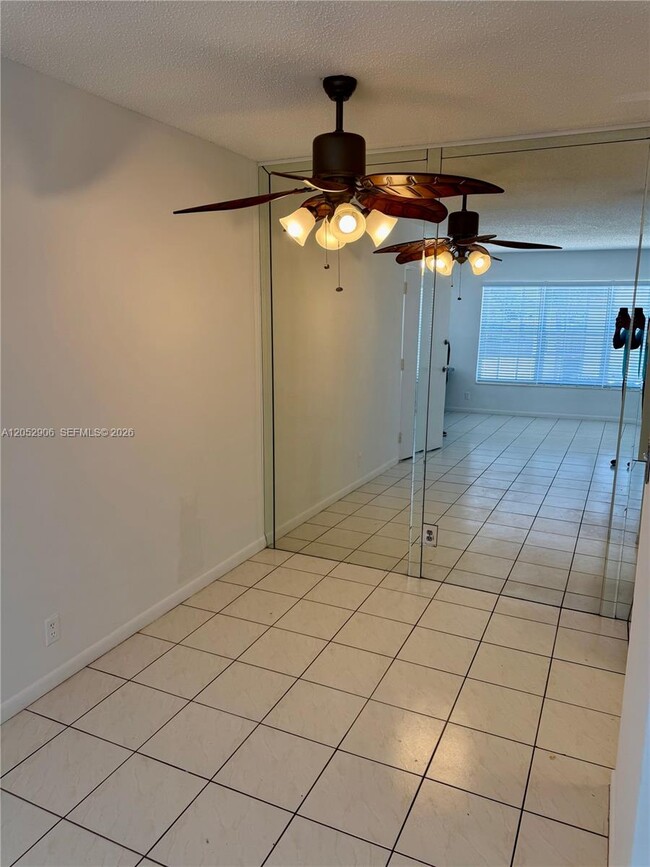 Foto del edificio - 3220 NE 10th St