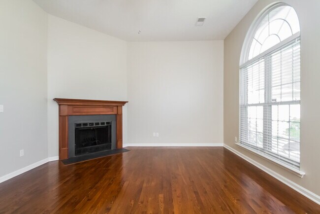 Foto del edificio - 4480 Winton Dr