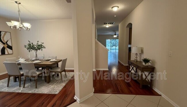 Foto del edificio - 5868 Brush Hollow Rd