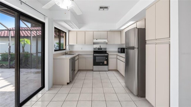 Building Photo - 8211 Borgia Ct