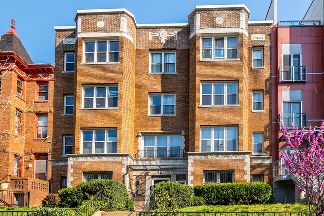 Foto del edificio - 1447 Chapin St NW