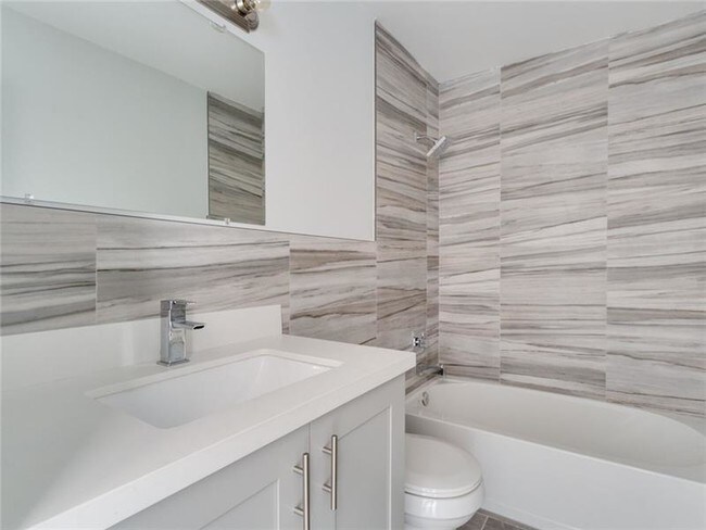 Foto del edificio - 6231 Island Way