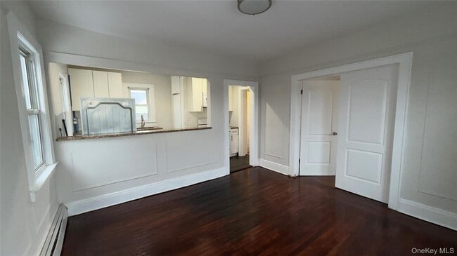 Foto del edificio - 2366 Parkview Pl