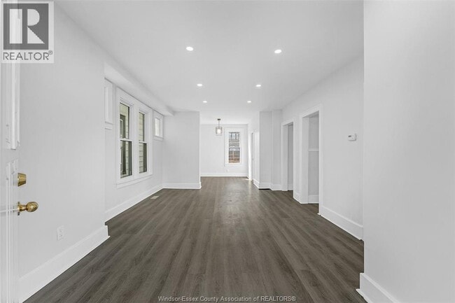 Building Photo - 1577 Pelissier St