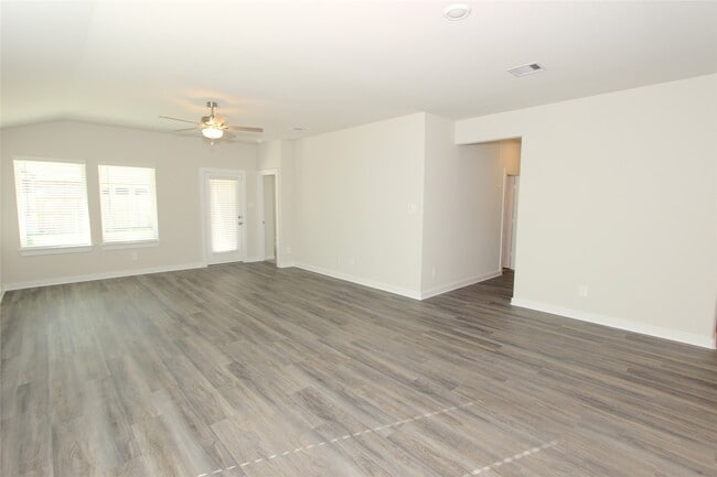 Foto del edificio - 2619 Good Morrow Dr