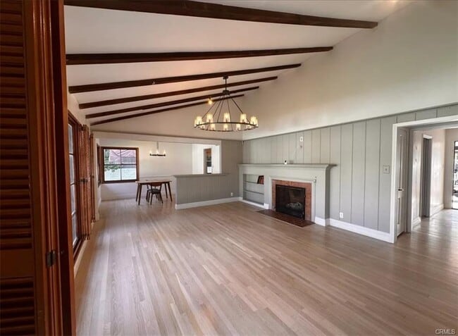 Building Photo - 3021 W Clark Ave