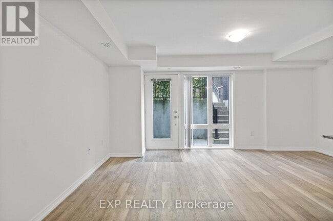 Building Photo - 30 Fieldway Rd