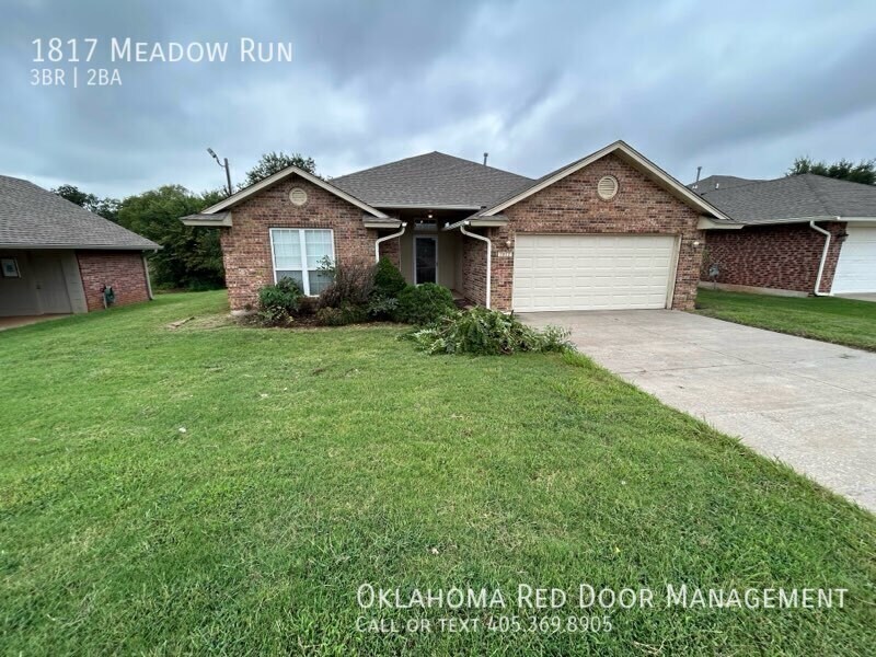 Primary Photo - 1817 Meadow Run Dr