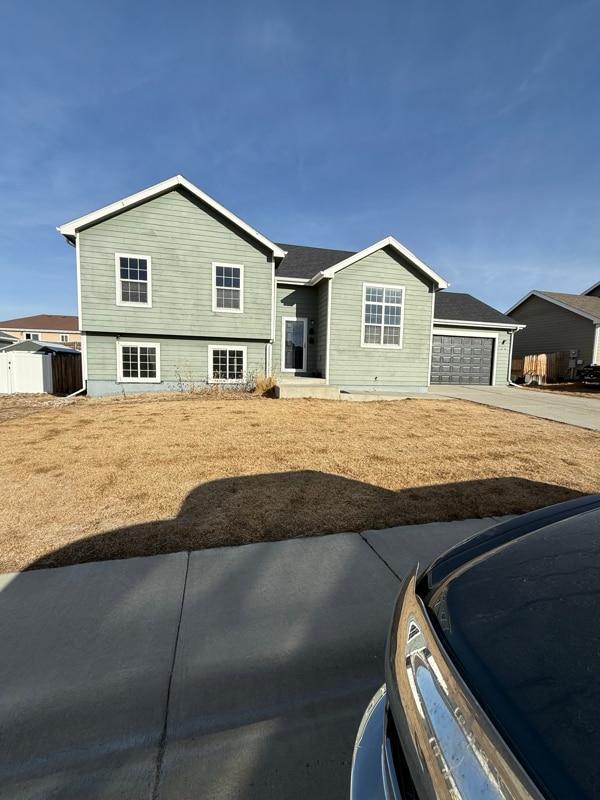 Building Photo - 2210 Silvertip St