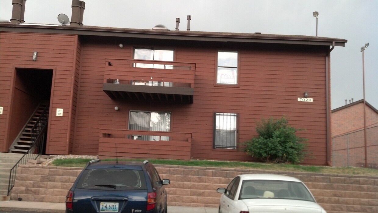 7020 W 20th Ave Unit 207, Lakewood, CO 80214 Condo for Rent in Lakewood, CO