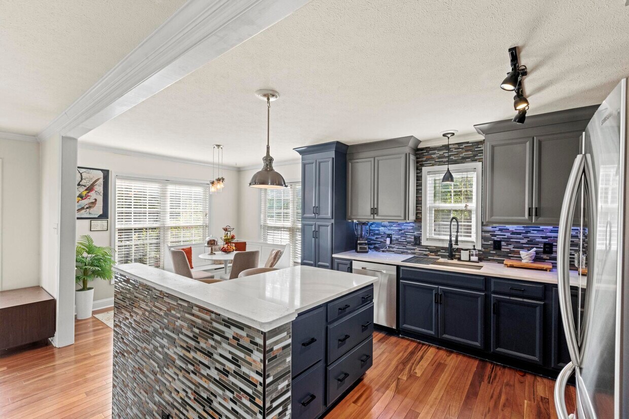 Foto del edificio - 100 Westmont Rd