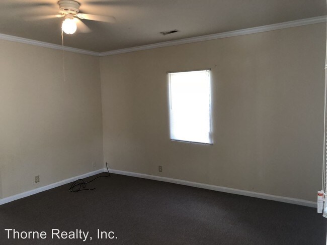 Foto del edificio - 1 br, 1 bath House - 710 W St James Street