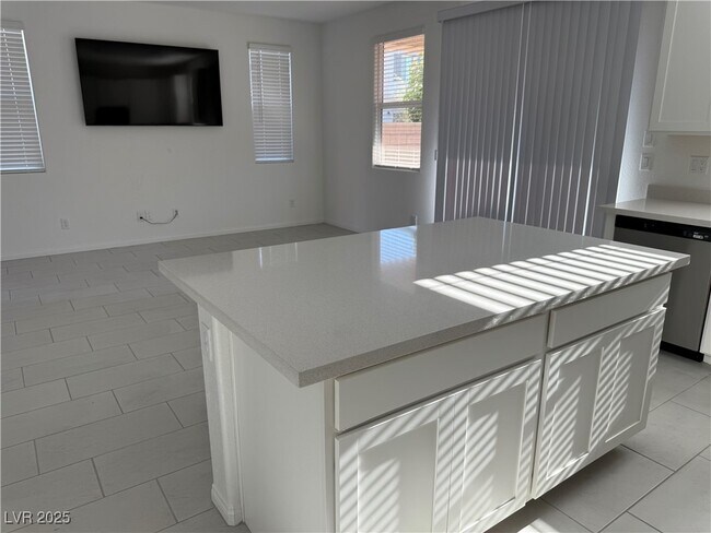 Foto del edificio - 10233 S Ullom Dr