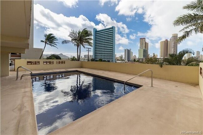 Pool - 2740 Kuilei St