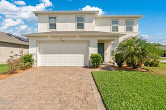 Building Photo - 4894 Knoll Ln