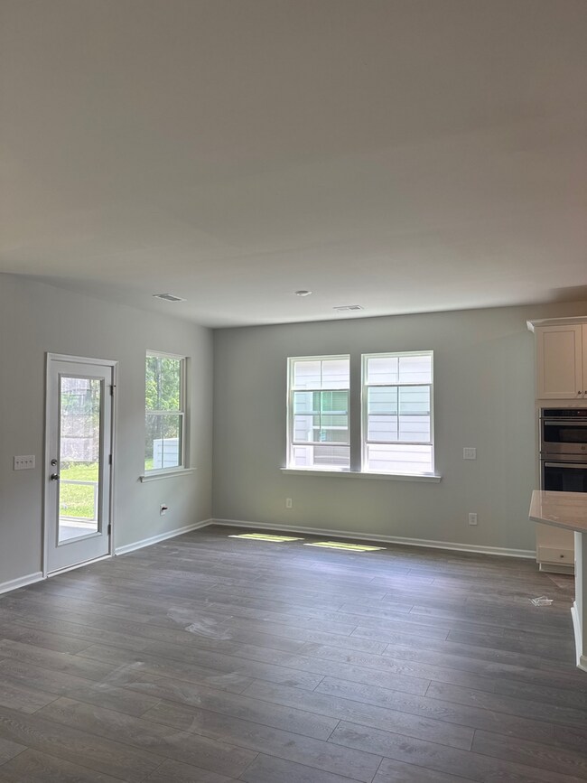 Building Photo - Beautiful Two-Story Home in the Gated Comm...