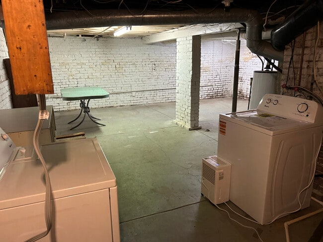 Foto del edificio - 1209 W Governor St