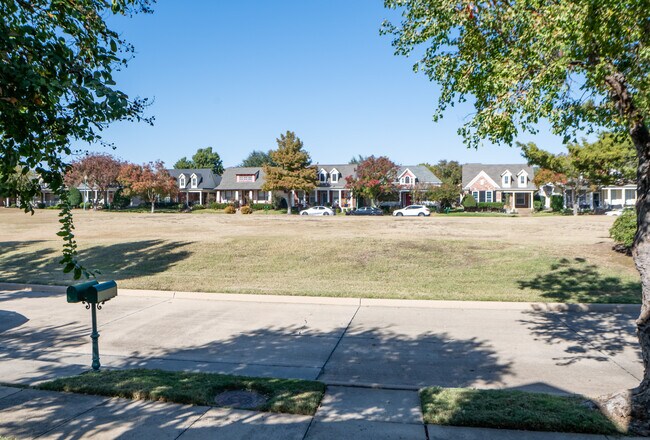 Photo - 1814 Morning Glory House