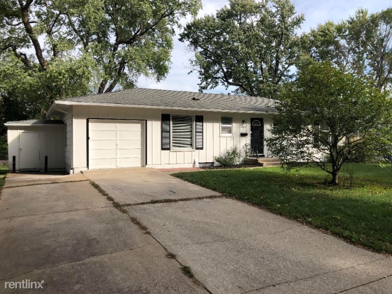 2 br, 1.5 bath House 13401 Seventh St. House Rental in Grandview
