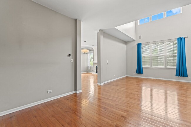 Foto del edificio - 259 Grand Ridge Rd