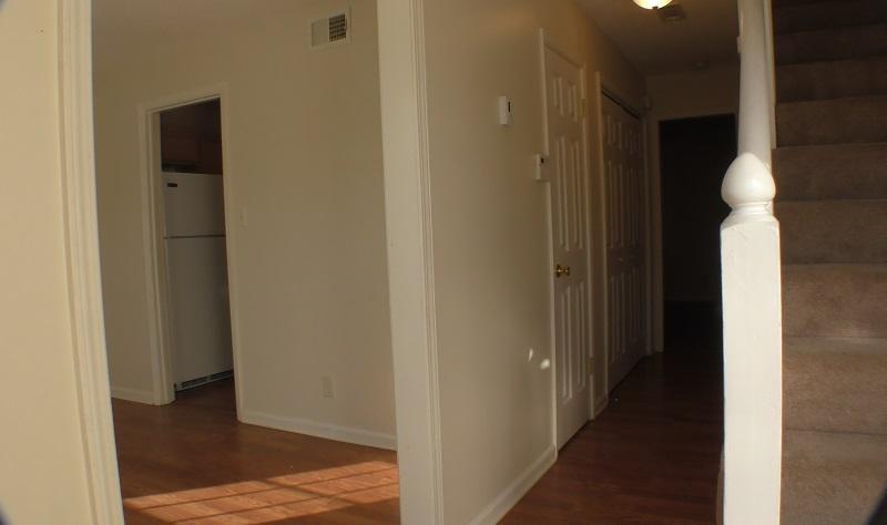 Foto principal - 6472 River Park Dr