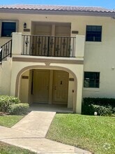 Building Photo - 2650 Greenwood Terrace