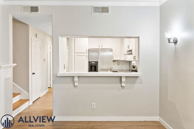 Foto del edificio - Updated 3 Bed, 2.5 Bath Home Available in ...