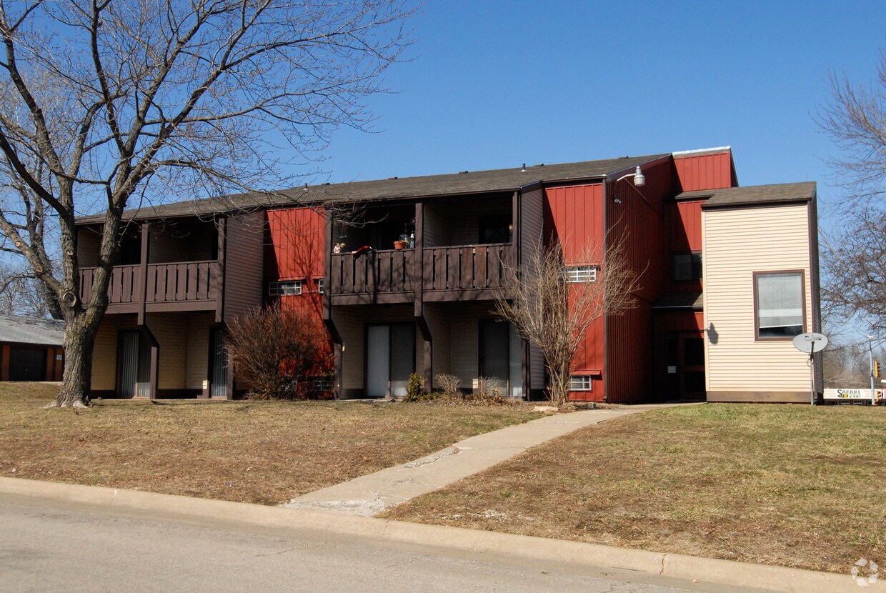 Primary Photo - 3100 SW 29th Ter