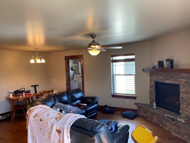 Building Photo - 3803 Pipestone St
