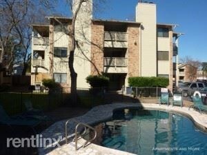 Primary Photo - 421 W San Antonio St