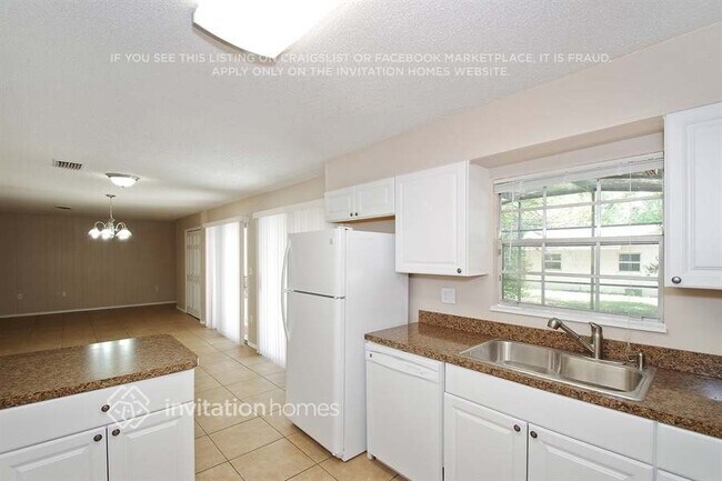 Foto del edificio - 2 Juniper Ln