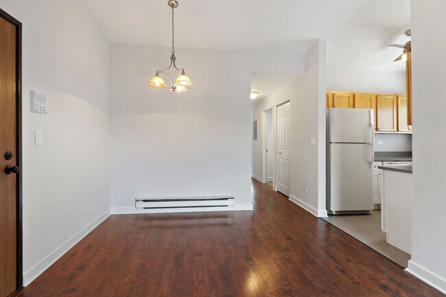 Building Photo - 417 Berkshire Dr