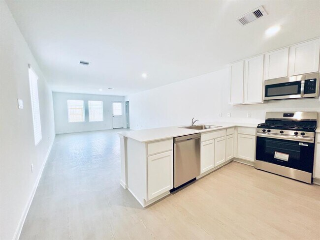 Building Photo - 3124 Twisted Myrtle Dr